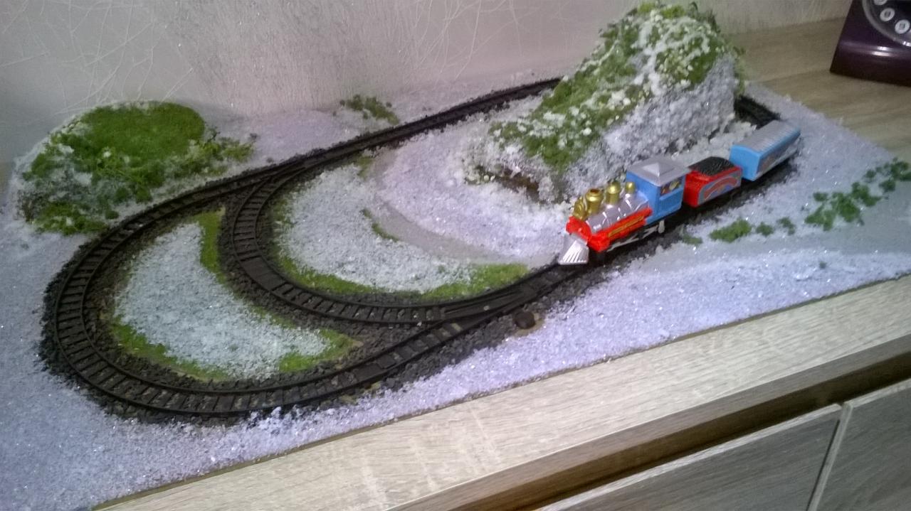 diorama train